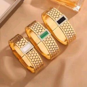 Sparkling Zircon Shell Bracelets For Women  RS, 1500 each